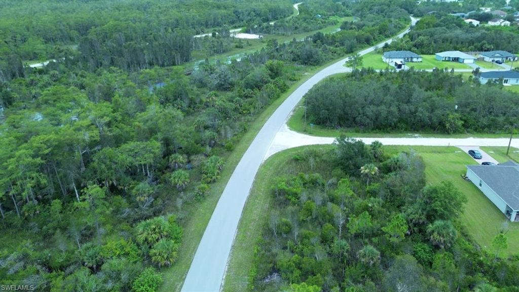 486 Westchester DR, LEHIGH ACRES, FL 33972 — photo 4