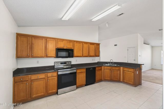 108236 Kapalama Drive, Diamondhead, MS 39525