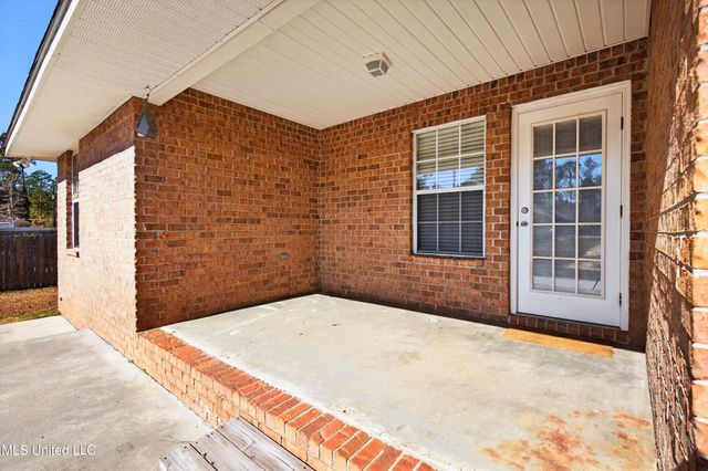 108236 Kapalama Drive, Diamondhead, MS 39525