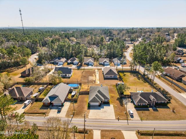 108236 Kapalama Drive, Diamondhead, MS 39525