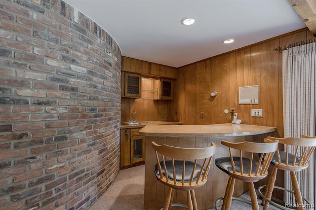 4744 Brafferton Drive, Bloomfield Hills, MI 48302