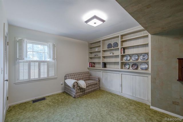 4744 Brafferton Drive, Bloomfield Hills, MI 48302