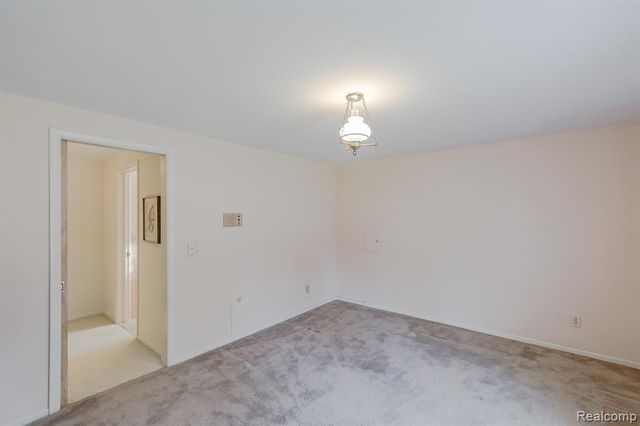 4744 Brafferton Drive, Bloomfield Hills, MI 48302