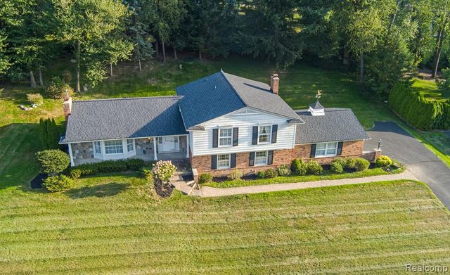 4744 Brafferton Drive, Bloomfield Hills, MI 48302