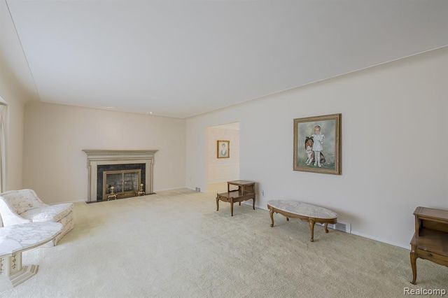 4744 Brafferton Drive, Bloomfield Hills, MI 48302