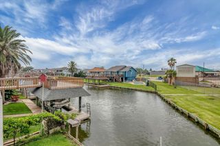 286 Ling Street, Bayou Vista, TX 77563