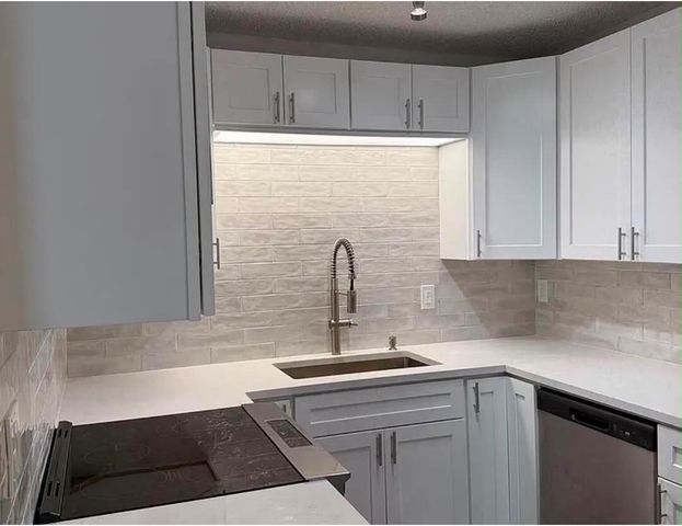 2630 W 28TH Street, Riviera Beach, FL 33404