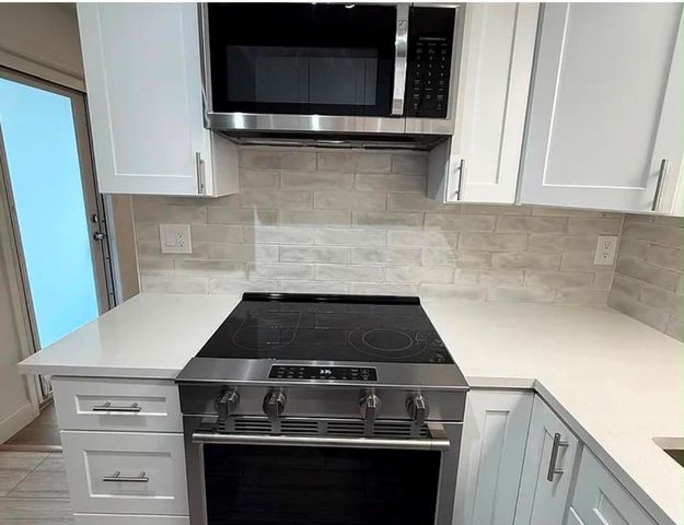 2630 W 28TH Street, Riviera Beach, FL 33404
