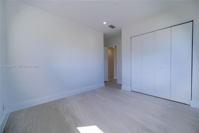 8220 SW 29th St, Miami, FL 33155