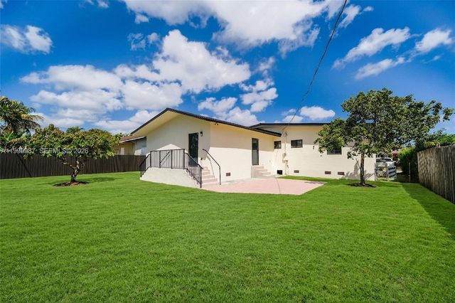 8220 SW 29th St, Miami, FL 33155