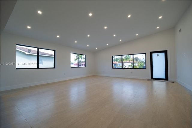 8220 SW 29th St, Miami, FL 33155