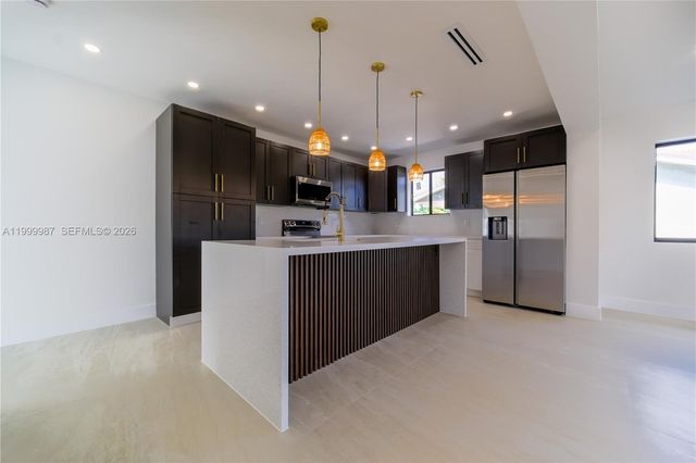 8220 SW 29th St, Miami, FL 33155