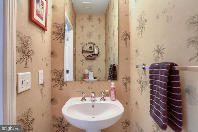4999 AMELIAS PATH E, Mechanicsburg, PA 17050