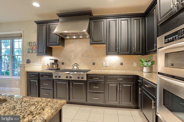 4999 AMELIAS PATH E, Mechanicsburg, PA 17050