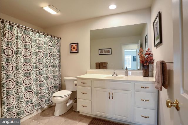 4999 AMELIAS PATH E, Mechanicsburg, PA 17050