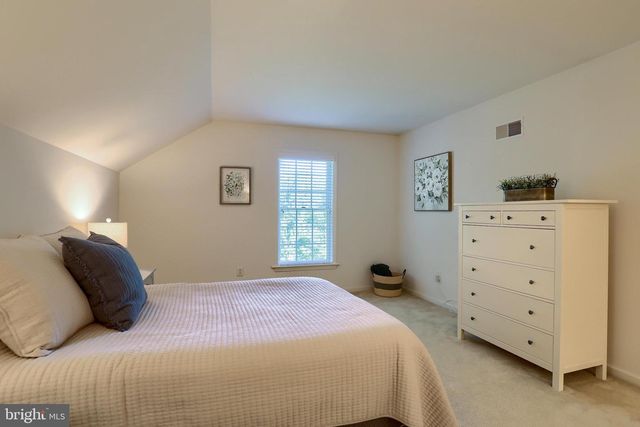 4999 AMELIAS PATH E, Mechanicsburg, PA 17050