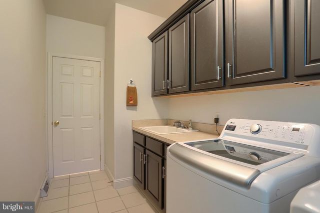 4999 AMELIAS PATH E, Mechanicsburg, PA 17050