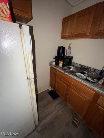 430 Kenwood Drive C11, Euclid, OH 44123