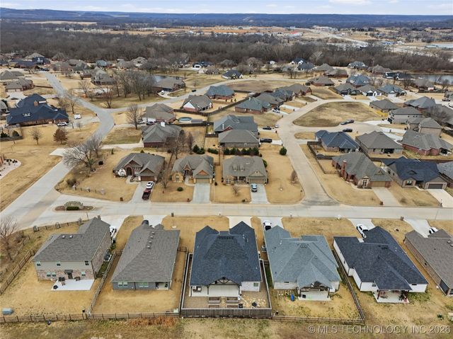 505 S Buffalo Avenue, Skiatook, OK 74070