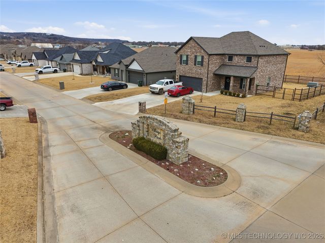 505 S Buffalo Avenue, Skiatook, OK 74070