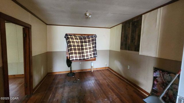 803 W Country Road, Columbus, KS 66725