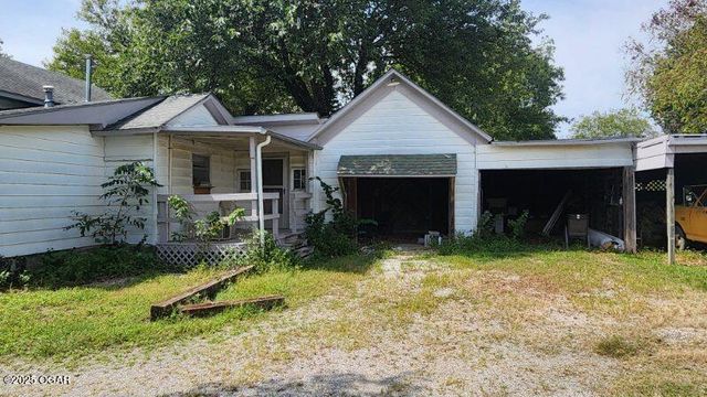 803 W Country Road, Columbus, KS 66725