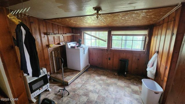 803 W Country Road, Columbus, KS 66725