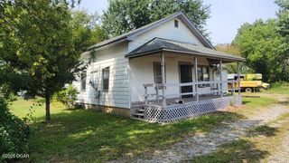 803 W Country Road, Columbus, KS 66725