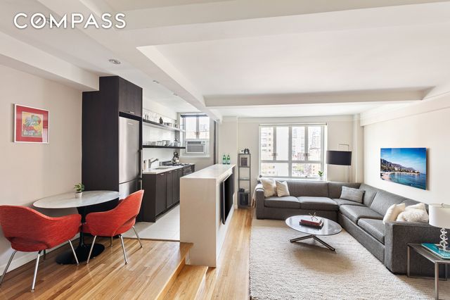 200 W 20th St Apt 909, New York City, NY 10011