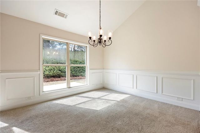 738 York View Drive, Auburn, GA 30011