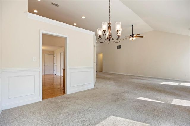 738 York View Drive, Auburn, GA 30011