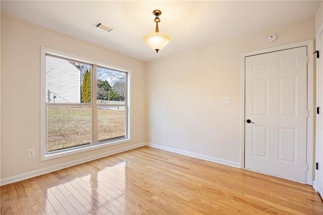 738 York View Drive, Auburn, GA 30011