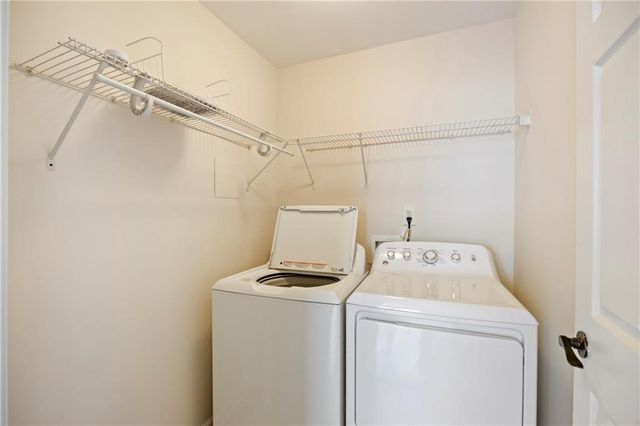 738 York View Drive, Auburn, GA 30011