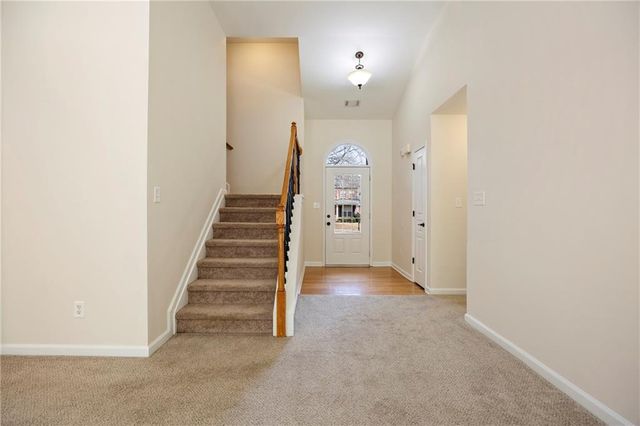 738 York View Drive, Auburn, GA 30011