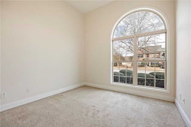 738 York View Drive, Auburn, GA 30011