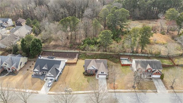 738 York View Drive, Auburn, GA 30011