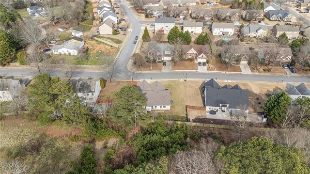 738 York View Drive, Auburn, GA 30011