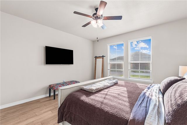 7622 Dr Hector P Garcia Dr, Corpus Christi, TX 78414