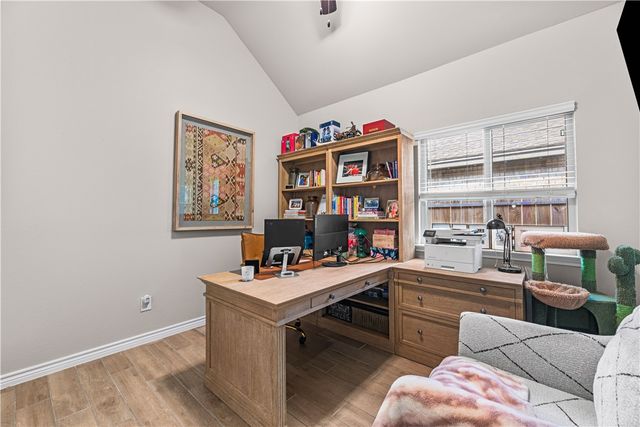 7622 Dr Hector P Garcia Dr, Corpus Christi, TX 78414