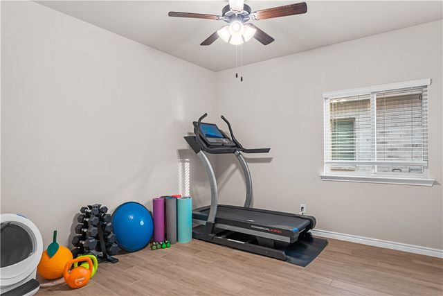 7622 Dr Hector P Garcia Dr, Corpus Christi, TX 78414