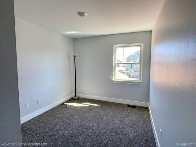 23594 N ROCKLEDGE, Novi, MI 48375