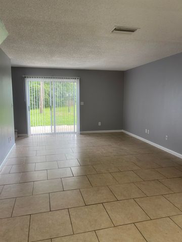 4420 Carter Rd 58, St Augustine, FL 32086