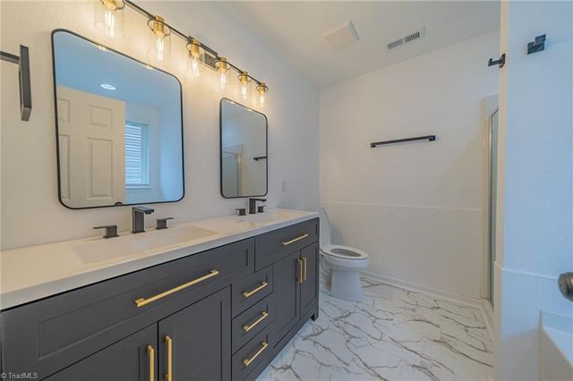884 Jennifer Lane, High Point, NC 27265
