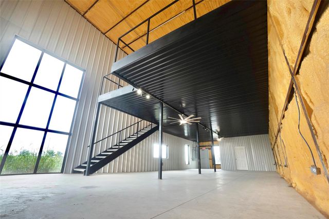 181 Ninety Four LN 110-210, Taylor, TX 76574