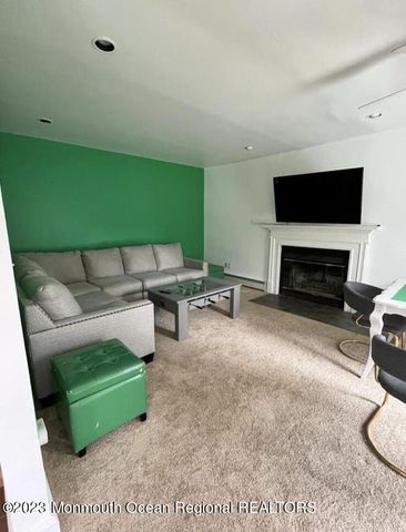 294 Roosevelt Avenue, Oakhurst, NJ 07755