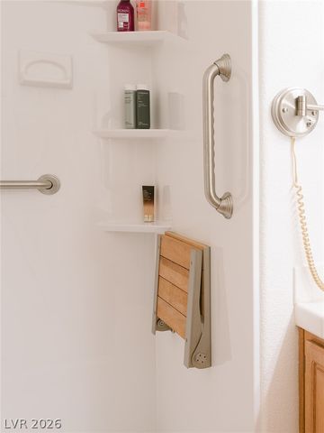 4920 Black Bear Road 204, Las Vegas, NV 89149