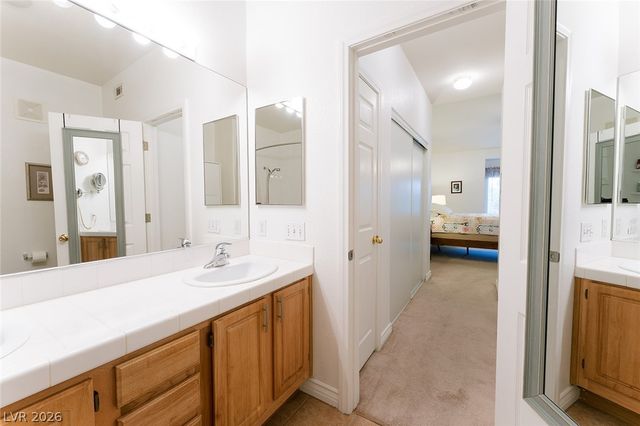 4920 Black Bear Road 204, Las Vegas, NV 89149