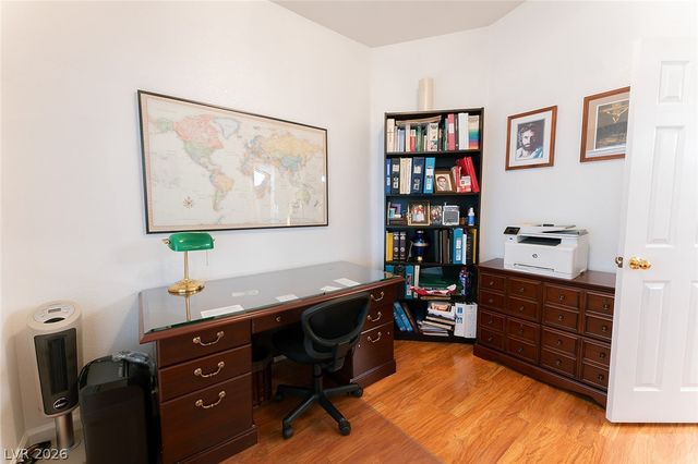 4920 Black Bear Road 204, Las Vegas, NV 89149