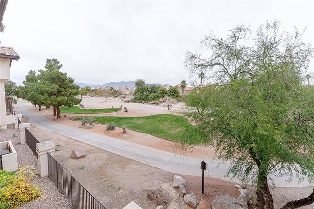 4920 Black Bear Road 204, Las Vegas, NV 89149