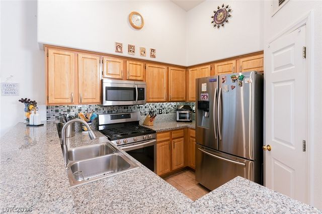 4920 Black Bear Road 204, Las Vegas, NV 89149